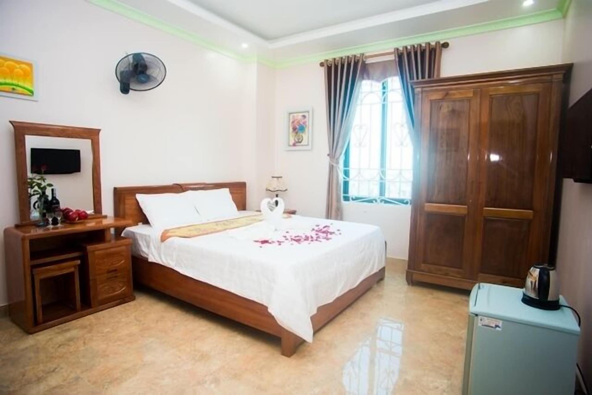 An Tien Hotel Hai Phong Bagian luar foto