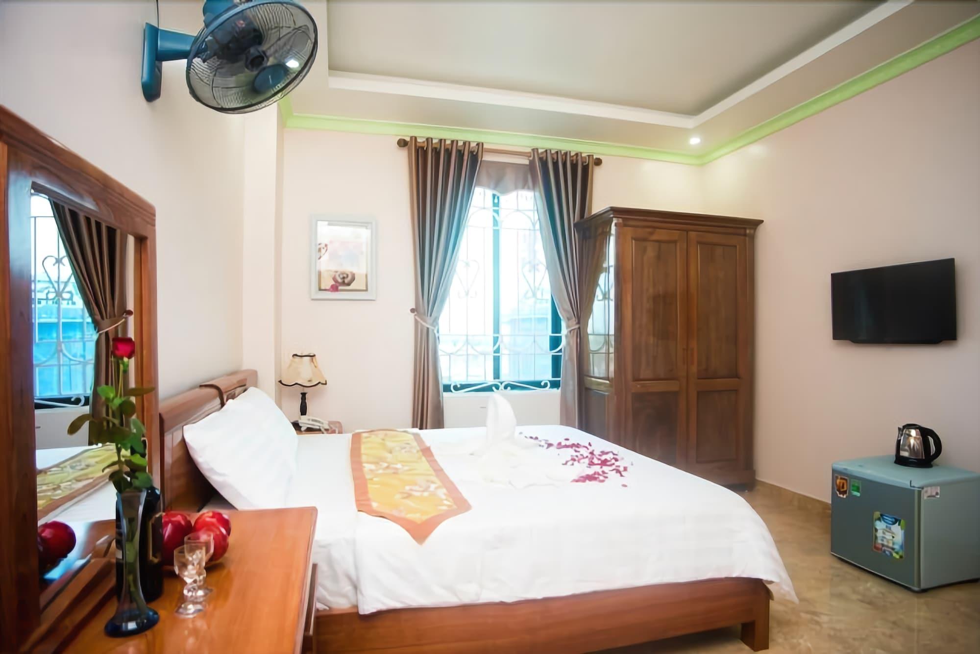 An Tien Hotel Hai Phong Bagian luar foto